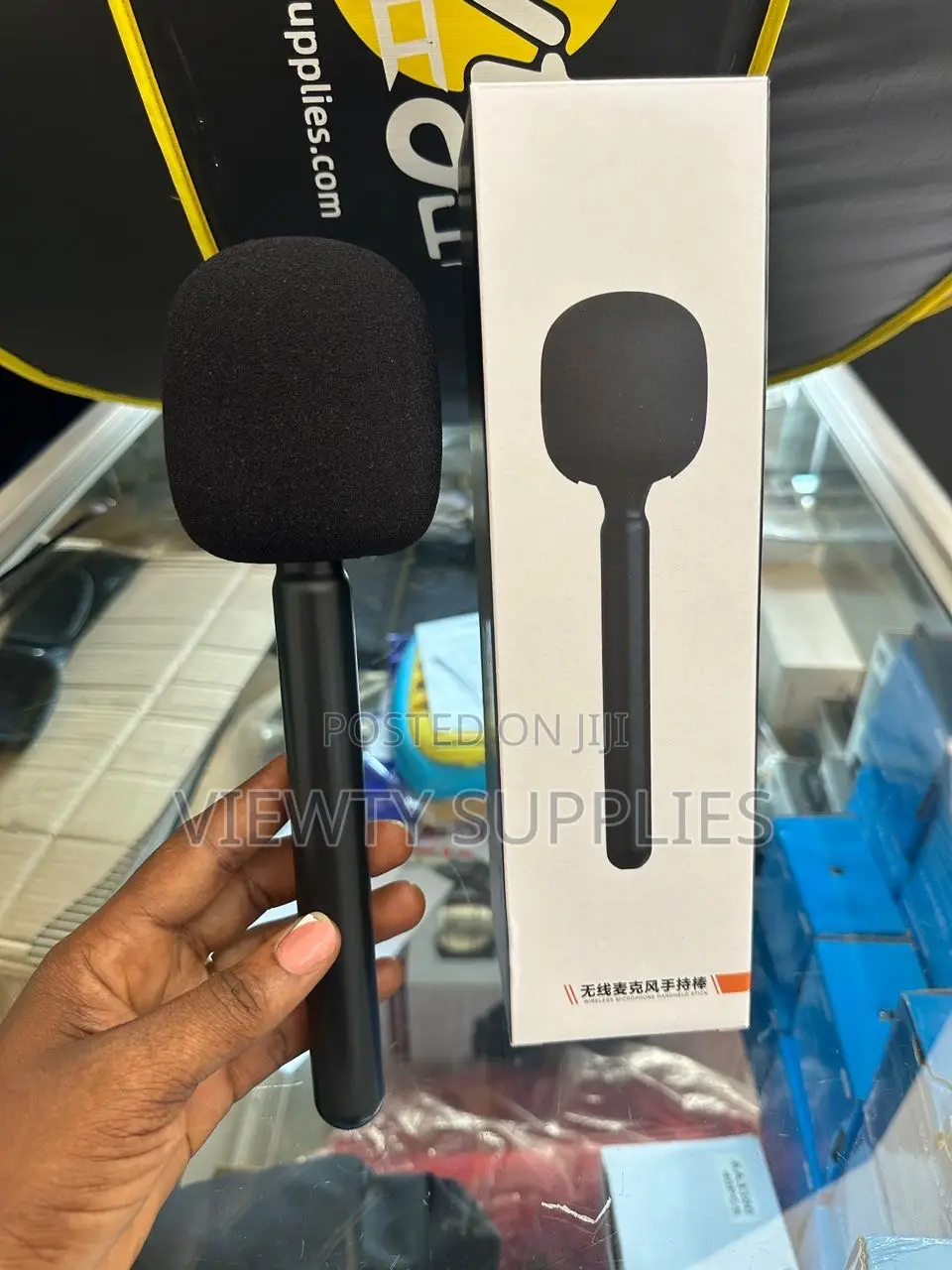 Portable 3 In 1 Wireless Lapel Microphone For Phones Camera + Case