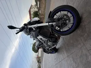 Yamaha 2016 Black