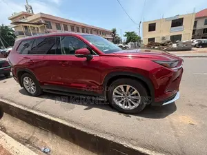 Toyota Grand Highlander Platinum 2025 Red