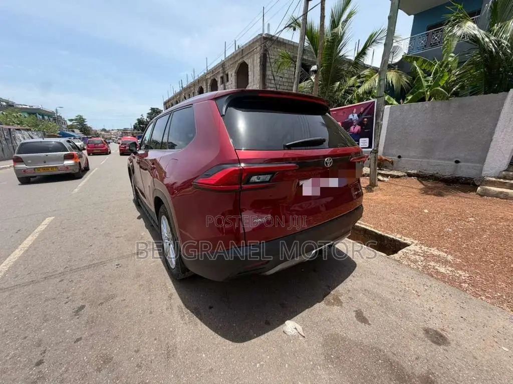 Toyota Grand Highlander Platinum 2025 Red