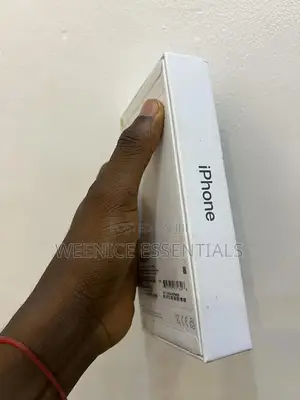 New Apple iPhone 13 128 GB Green