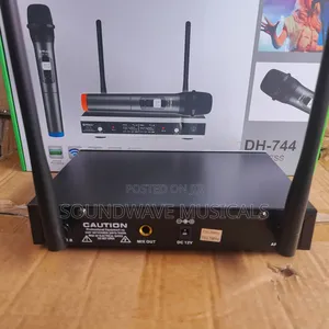 Max Dh-744 Cordless Microphone