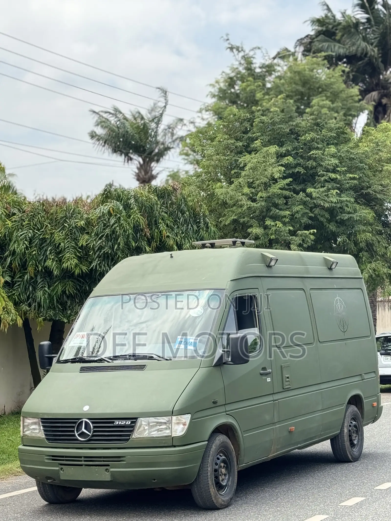 Mercedes-Benz Sprinter 1999 Green