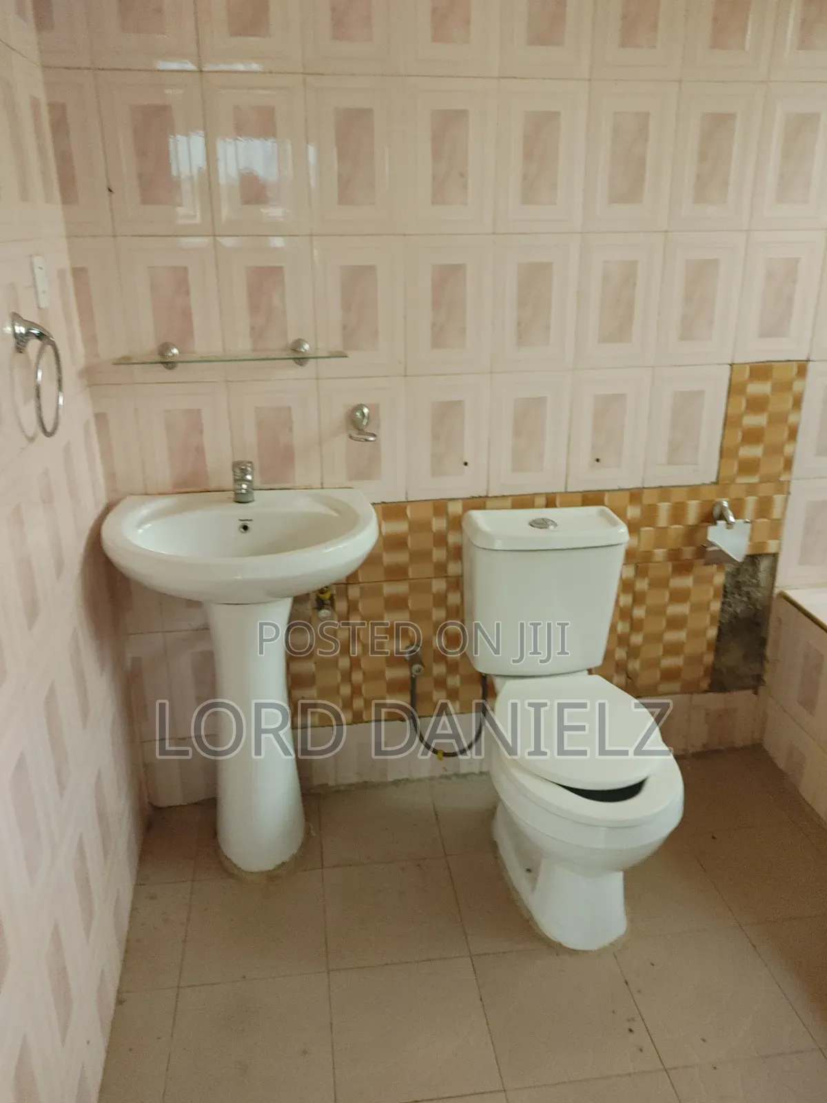 2bdrm Apartment in Kotwi, Kumasi Metropolitan for rent