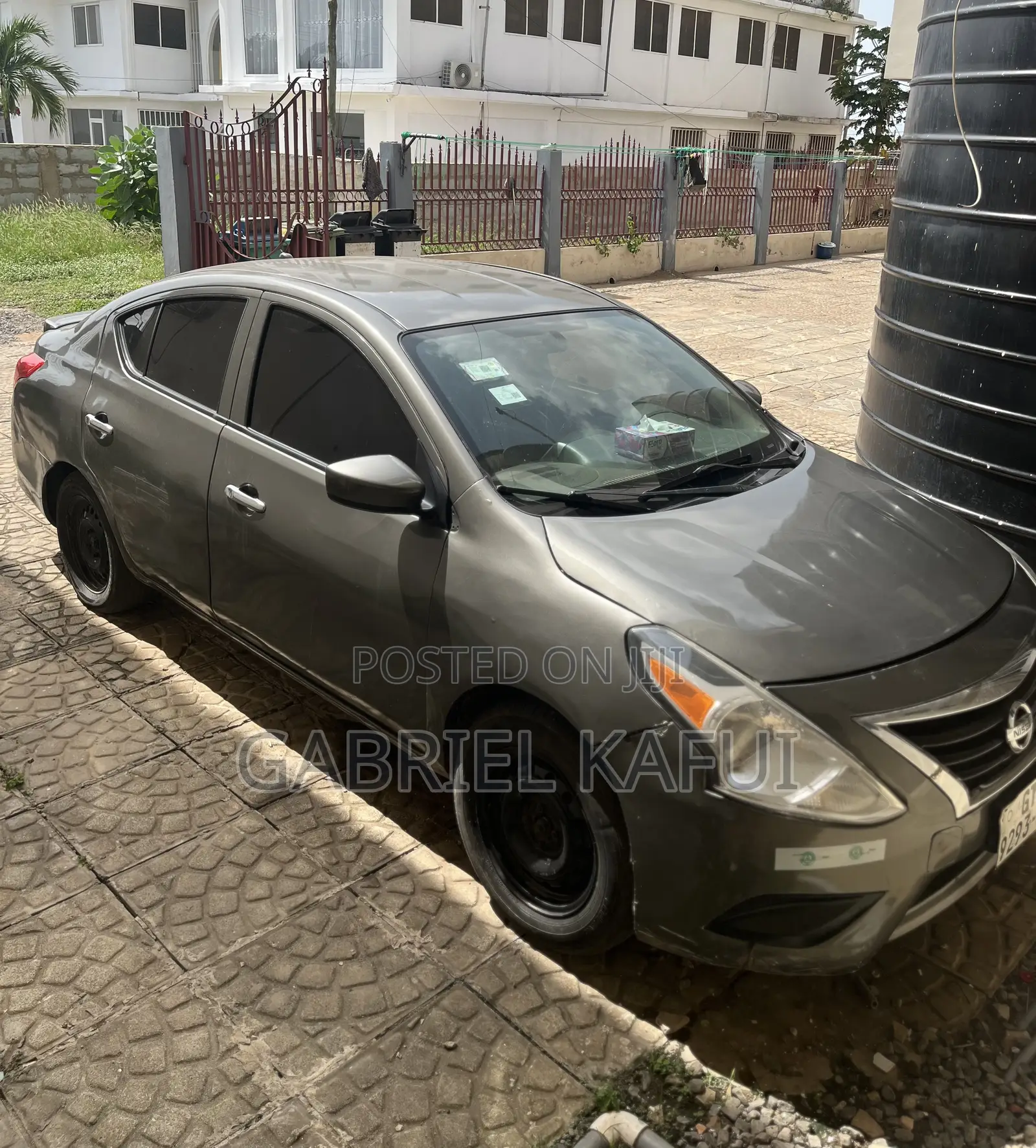 Nissan Versa 1.6 SV 2016 Gray