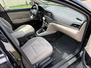 Hyundai Elantra SE 2020 Black