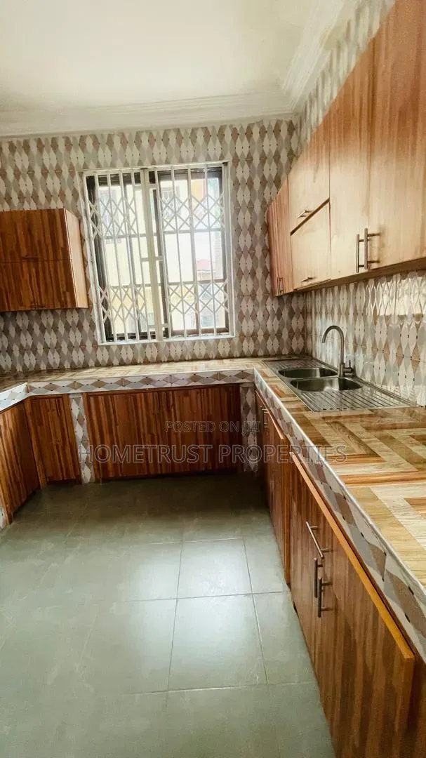 2bdrm Apartment in Pokuase Acp for rent