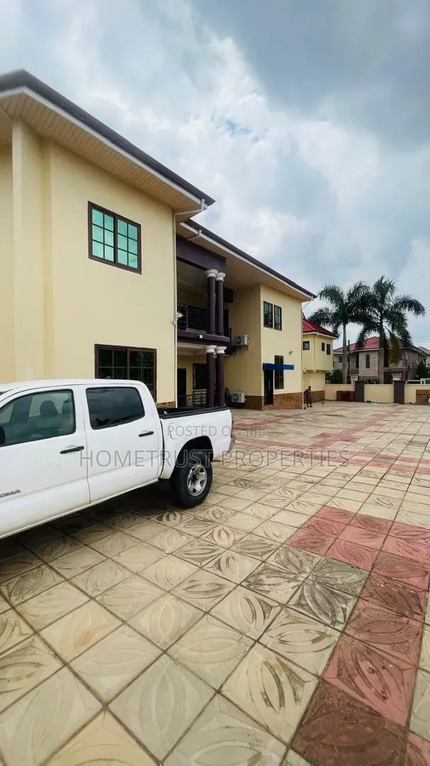 2bdrm Apartment in Pokuase Acp for rent