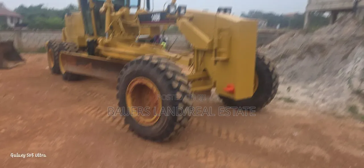 Foreign Used Graders Available for Sale