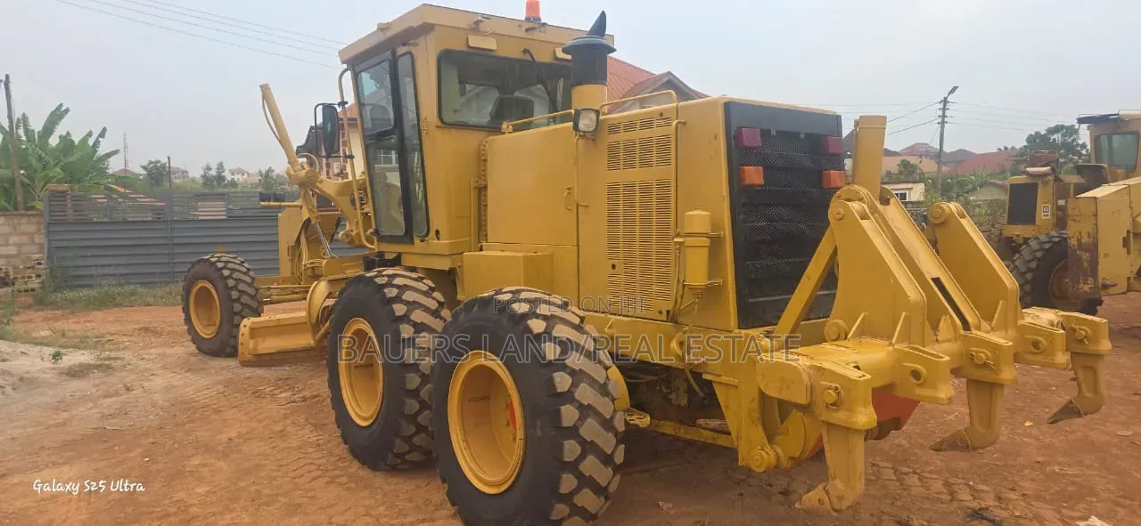 Foreign Used Graders Available for Sale