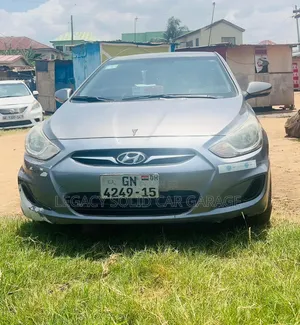 Hyundai Accent 2011 Gray
