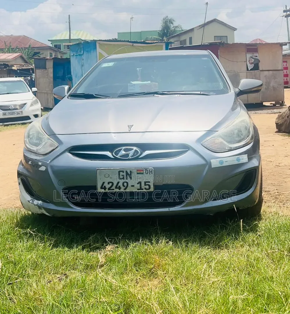 Hyundai Accent 2011 Gray
