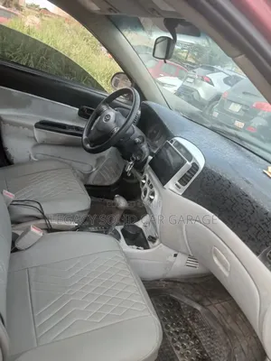 Hyundai Accent 2011 Gray
