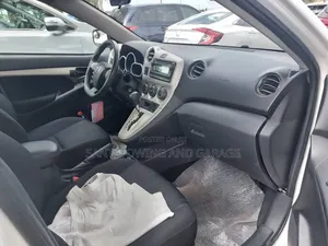Toyota Matrix 2012 White