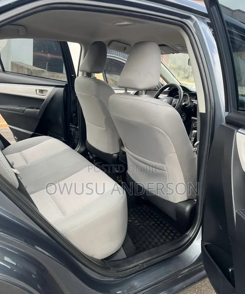Toyota Corolla 2016 Gray