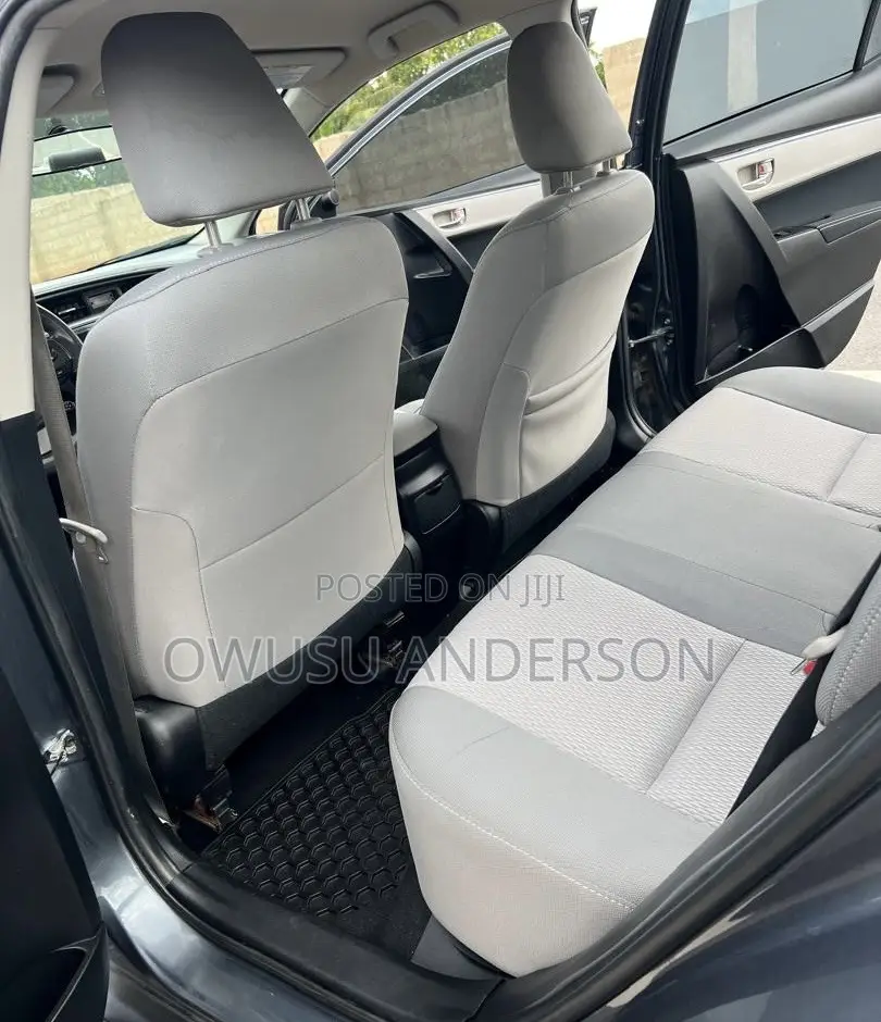 Toyota Corolla 2016 Gray