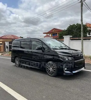 Toyota Voxy 2016 Black