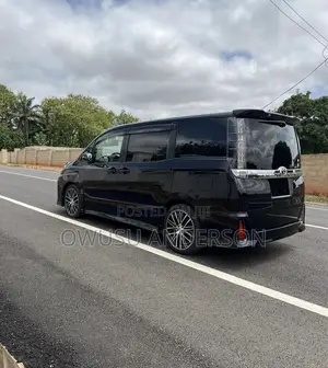 Toyota Voxy 2016 Black