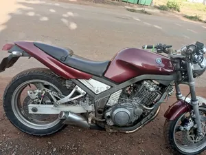Yamaha 2017 Red