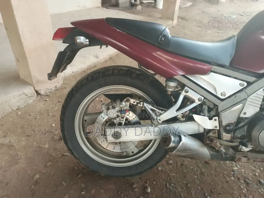 Yamaha 2017 Red