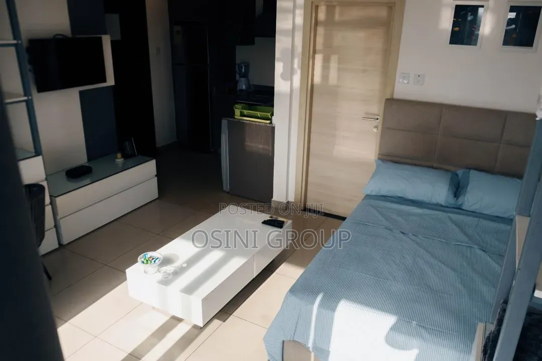 Furnished 1bdrm Apartment in Boundary Road Area for sale