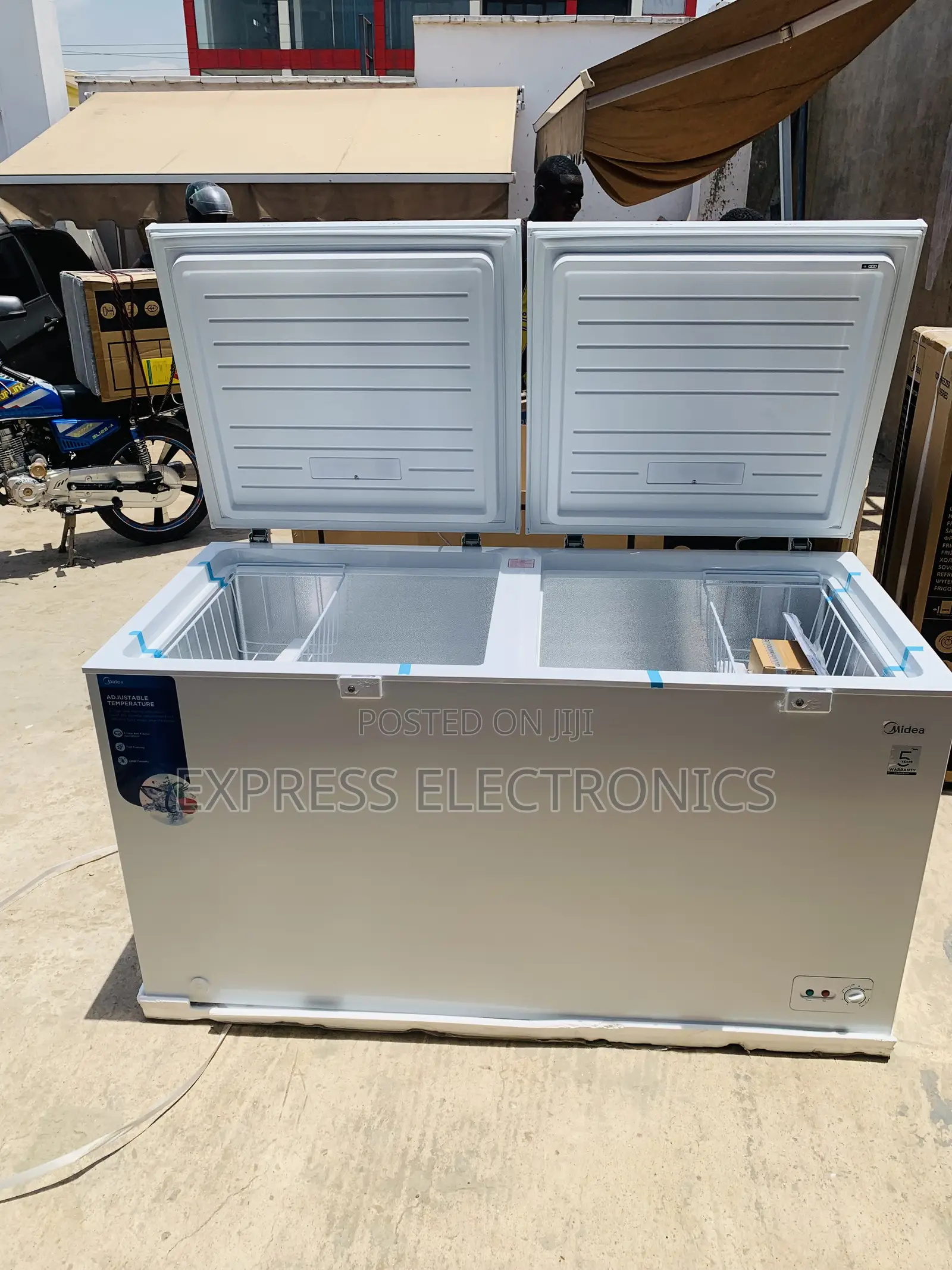 Durable Materials Chest Midea 508l Double Door Freezer White. New