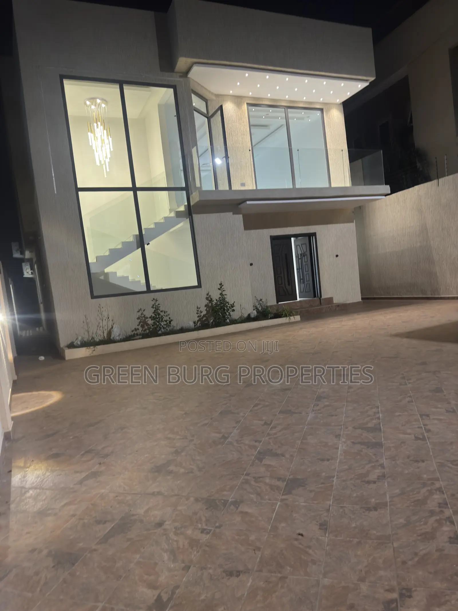 4bdrm House in Green, East Legon for sale