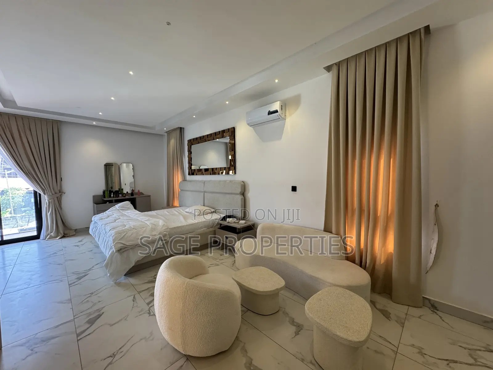 Furnished 4bdrm Duplex in Little Roses Area for rent