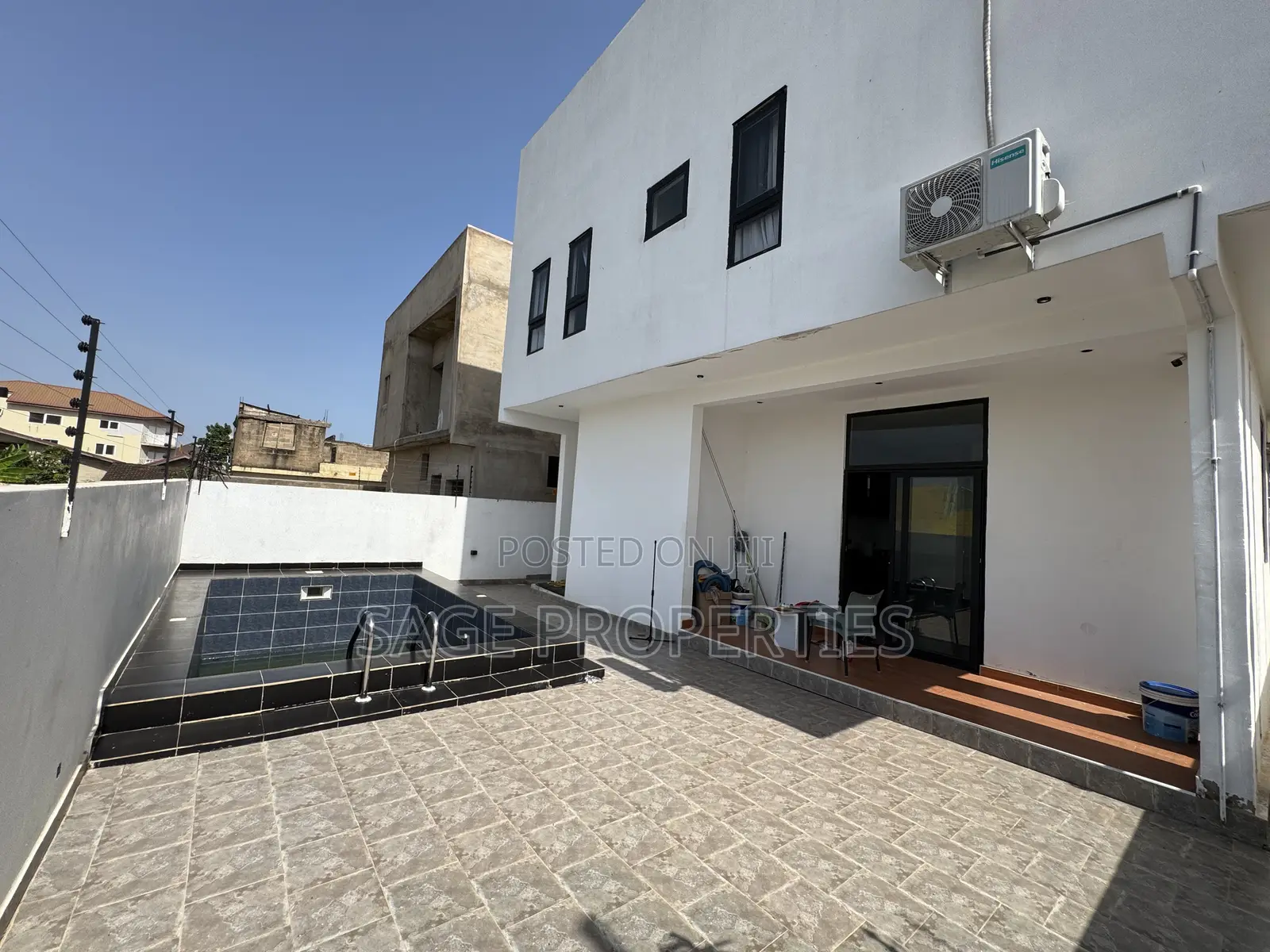 Furnished 4bdrm Duplex in Little Roses Area for rent