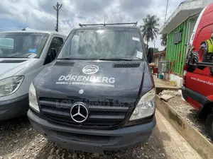 Mercedes-Benz Sprinter 2012 Green