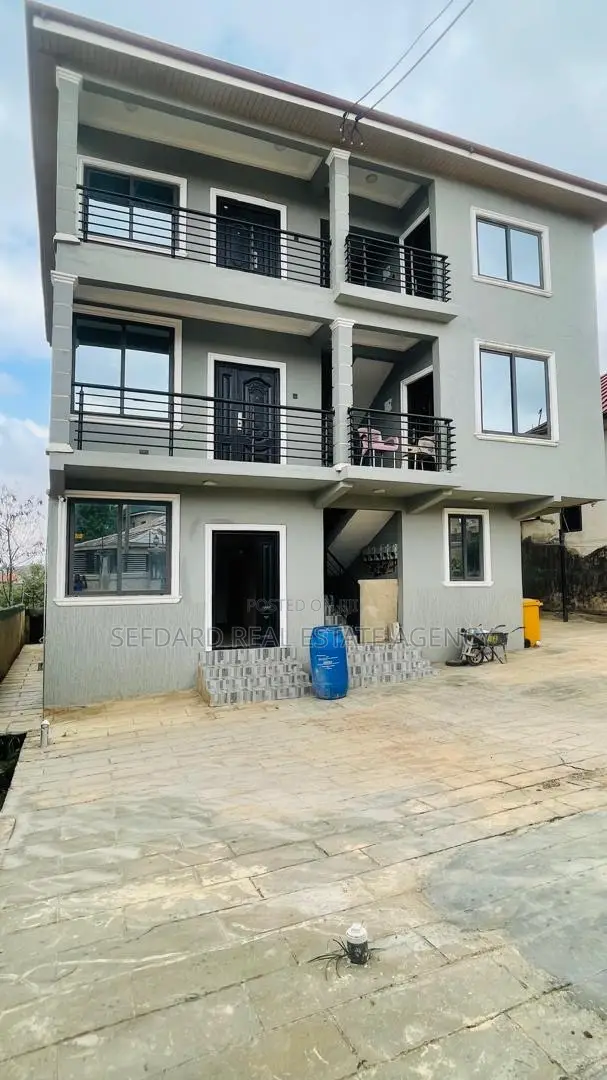 2bdrm Apartment in Sefdard Properties, Pokuase for rent