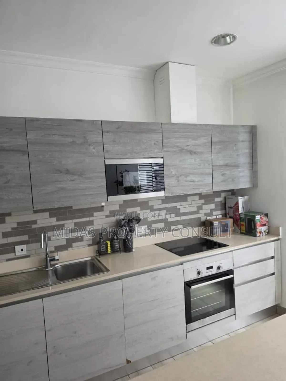 Furnished 2bdrm Apartment in Cantonment, Accra Metropolitan for sale