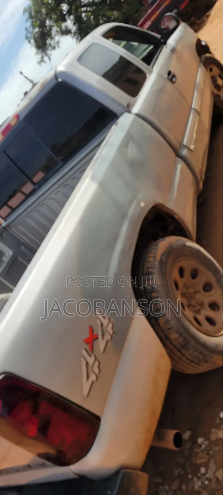 Chevrolet Silverado 2005 Gray