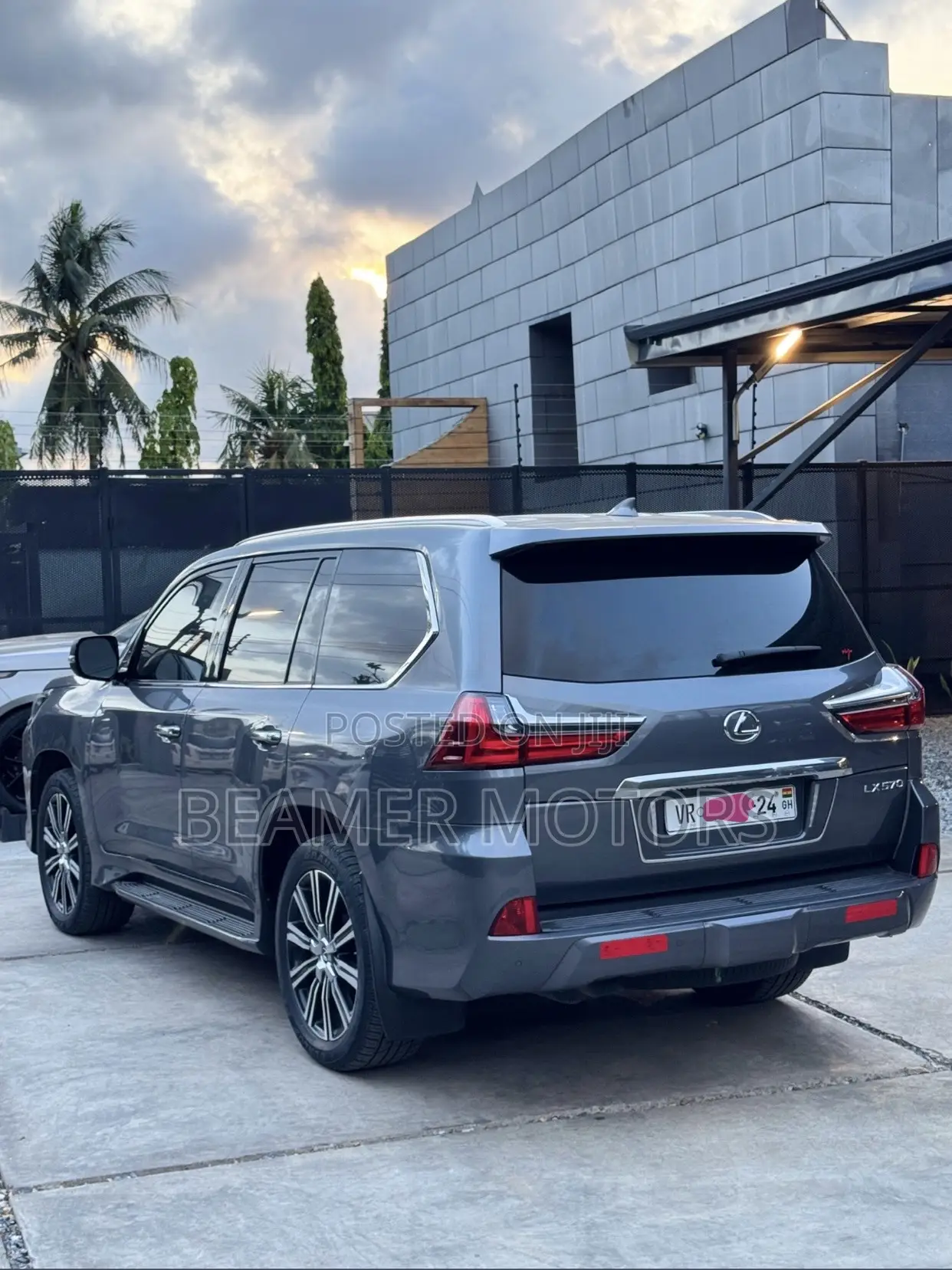 Lexus LX 570 AWD 2021 Gray