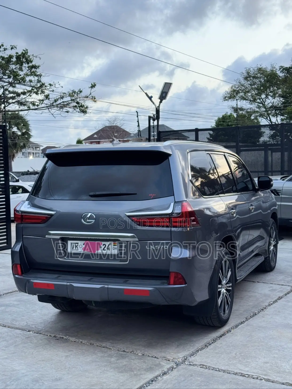 Lexus LX 570 AWD 2021 Gray