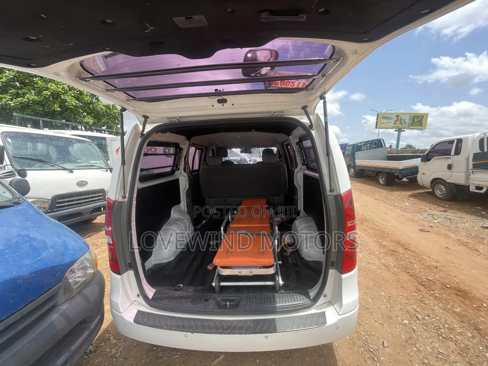 Hyundai Starex 2014 White