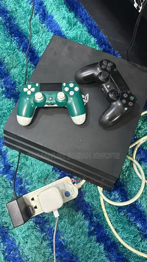 Ps4 Pro Game With Two Controllers