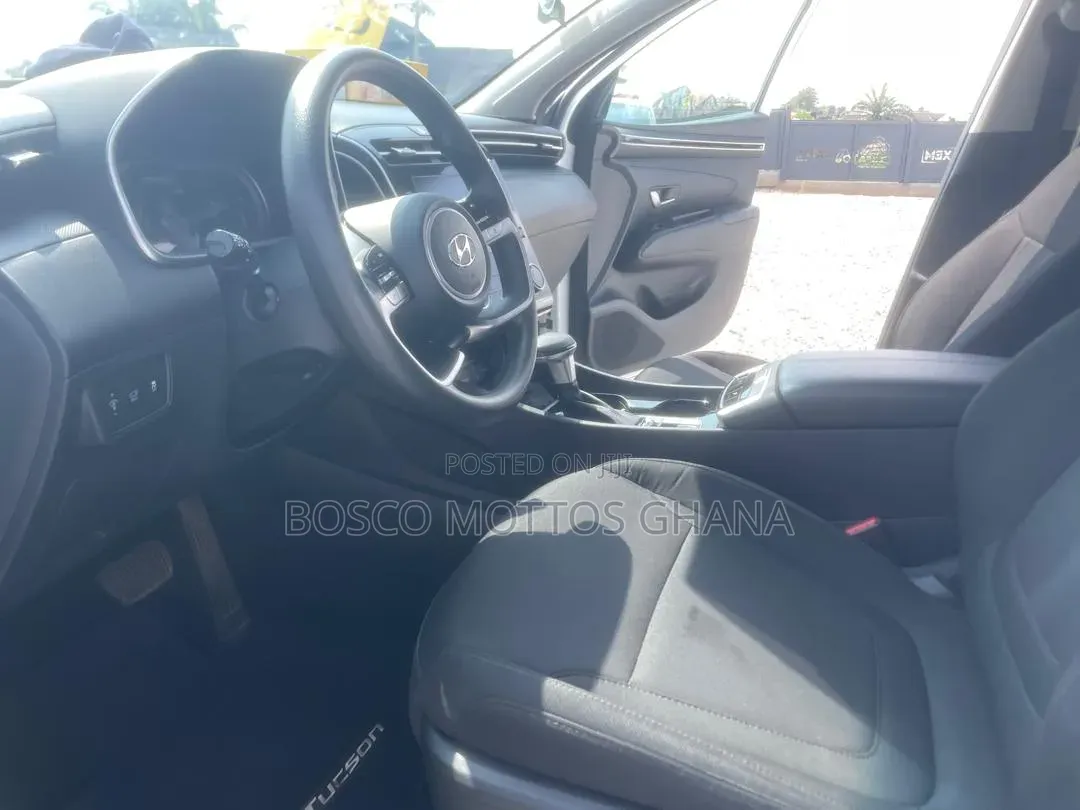 Toyota Highlander XLE 4x2 V6 (3.5L 6cyl 8A) 2017 White