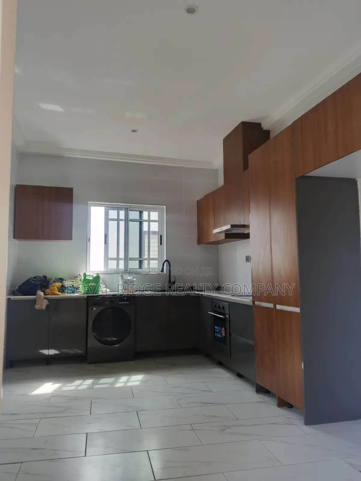 Furnished 3bdrm Apartment in Tseaddo Roundabout, Accra Metropolitan