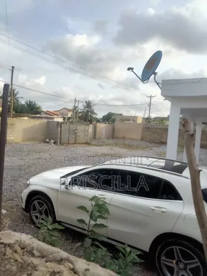 3bdrm Apartment in Lakeside, Ashaley Botwe for rent