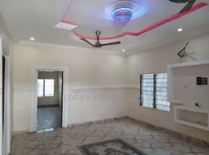 4bdrm House in Brother K Estate, Kumasi Metropolitan for sale