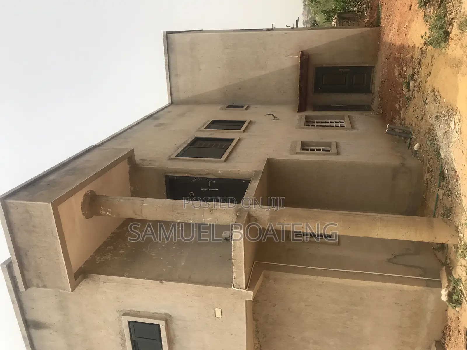 6bdrm Mansion in Atwima Kwanwoma for sale