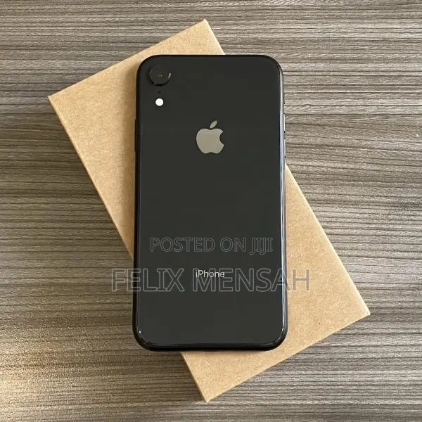 New Apple XR 128 GB Black