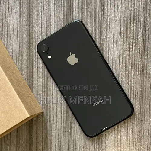 New Apple XR 128 GB Black
