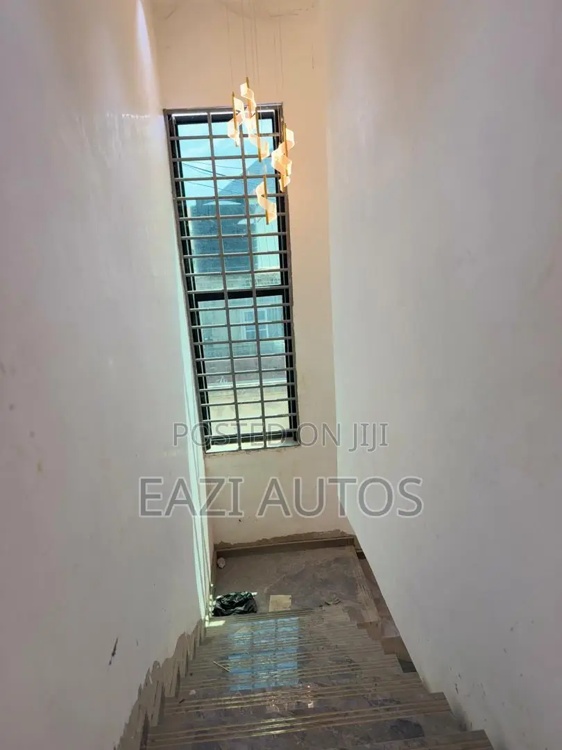 2bdrm Apartment in Eazi Estate, Kumasi Metropolitan for sale