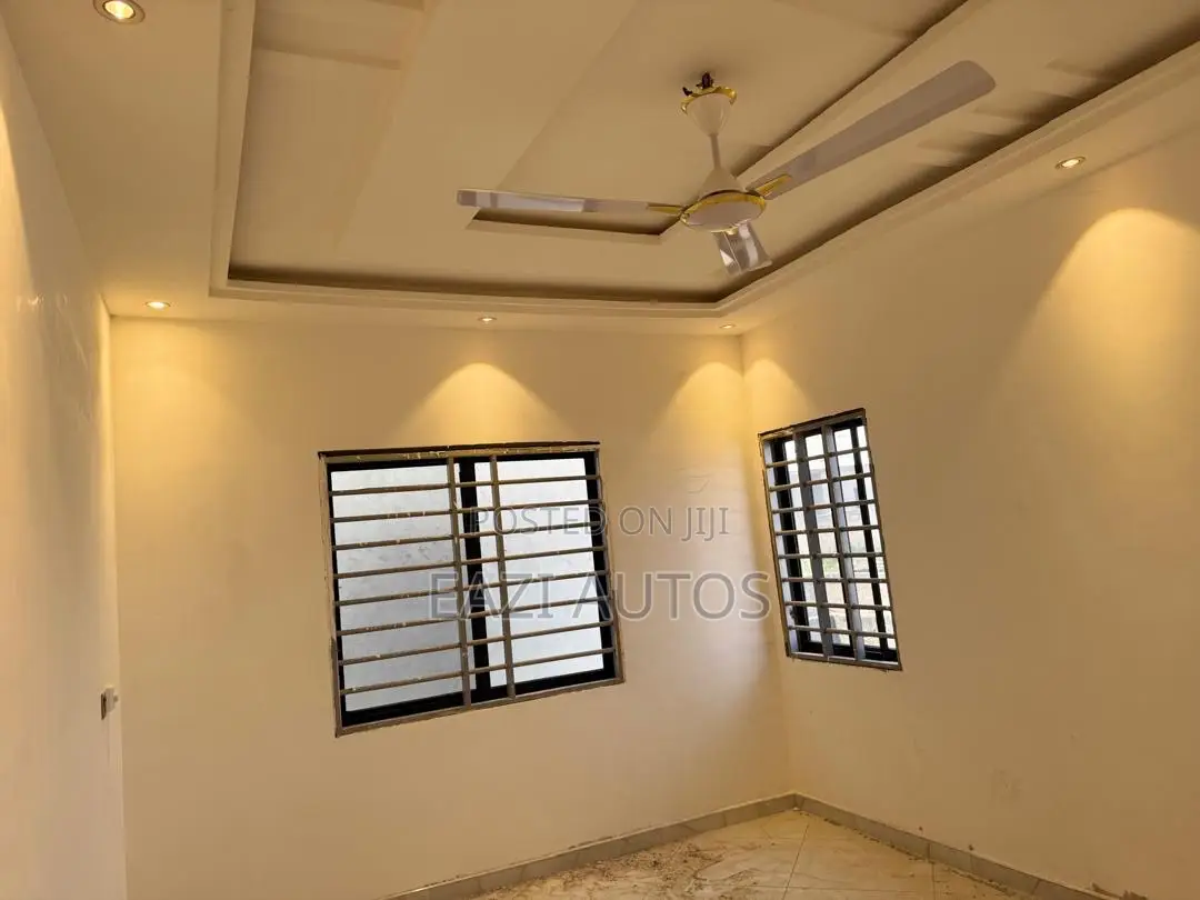 2bdrm Apartment in Eazi Estate, Kumasi Metropolitan for sale