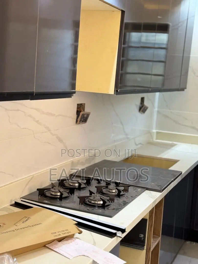 2bdrm Apartment in Eazi Estate, Kumasi Metropolitan for sale
