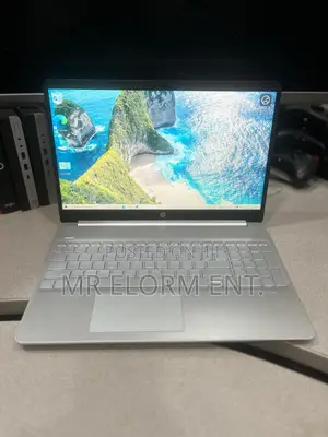 Laptop HP 15-da3007nia 8GB Intel Core i3 SSD 256GB