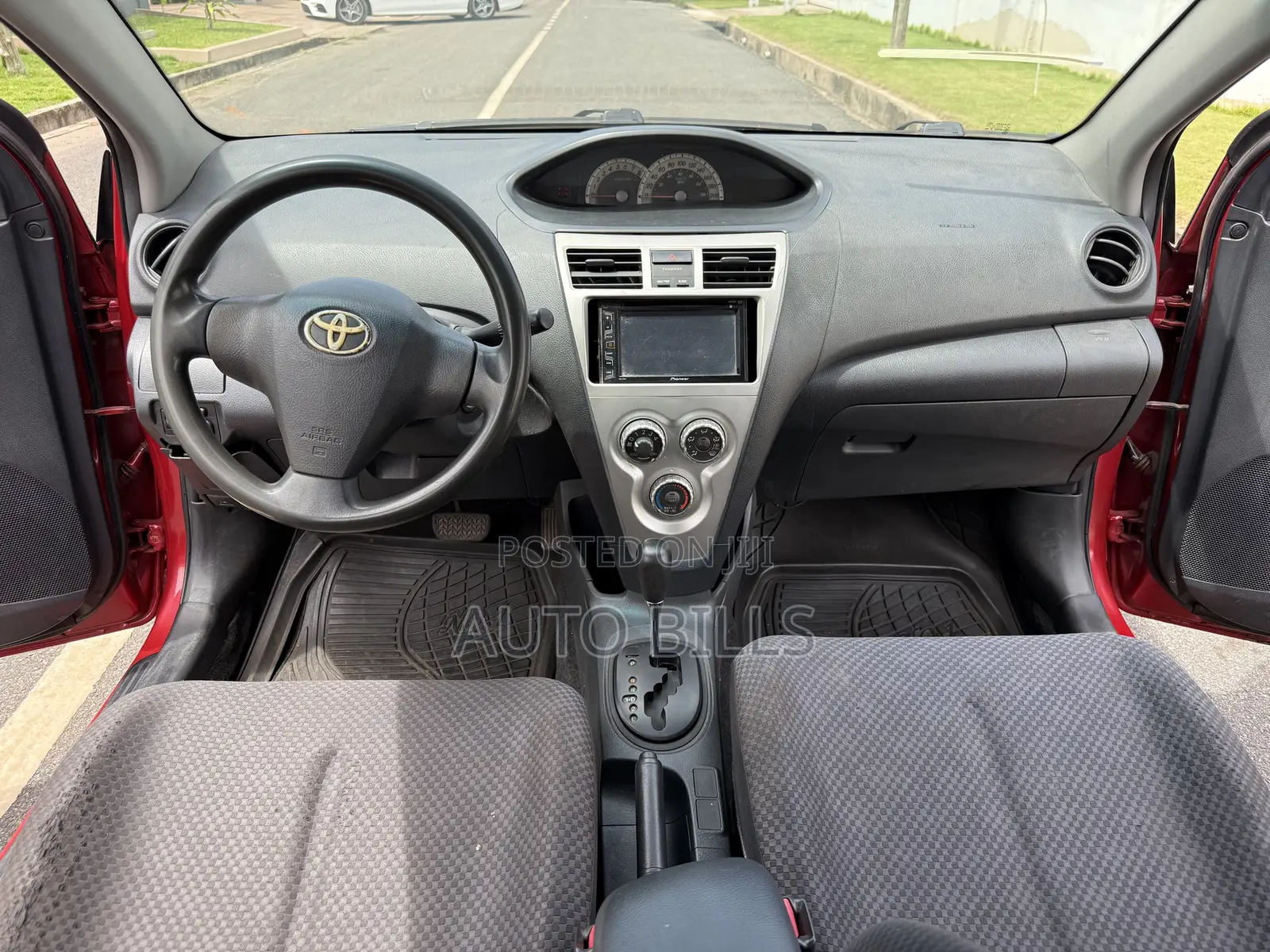 Toyota Yaris 1.5 Automatic 2009 Red