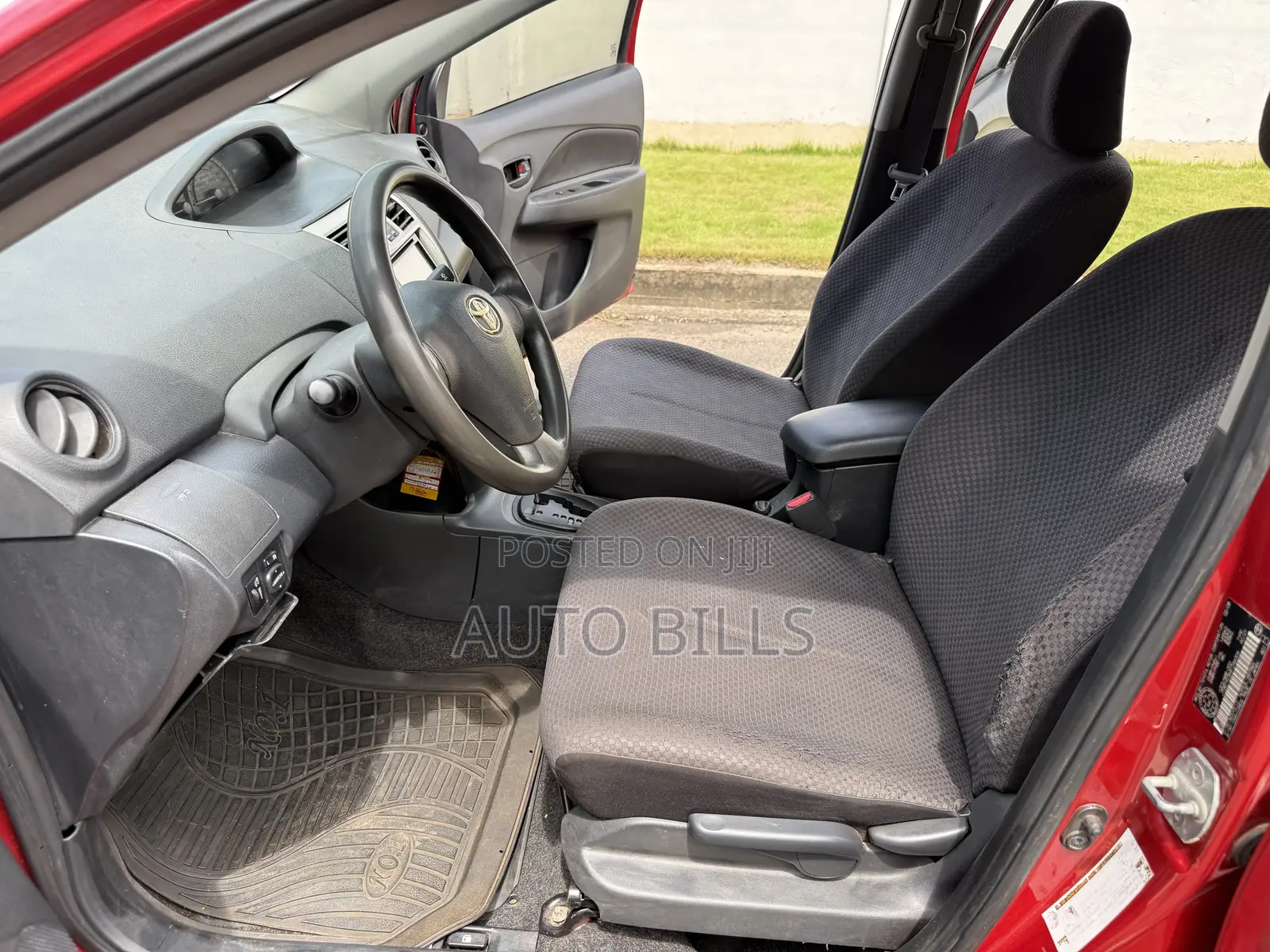 Toyota Yaris 1.5 Automatic 2009 Red
